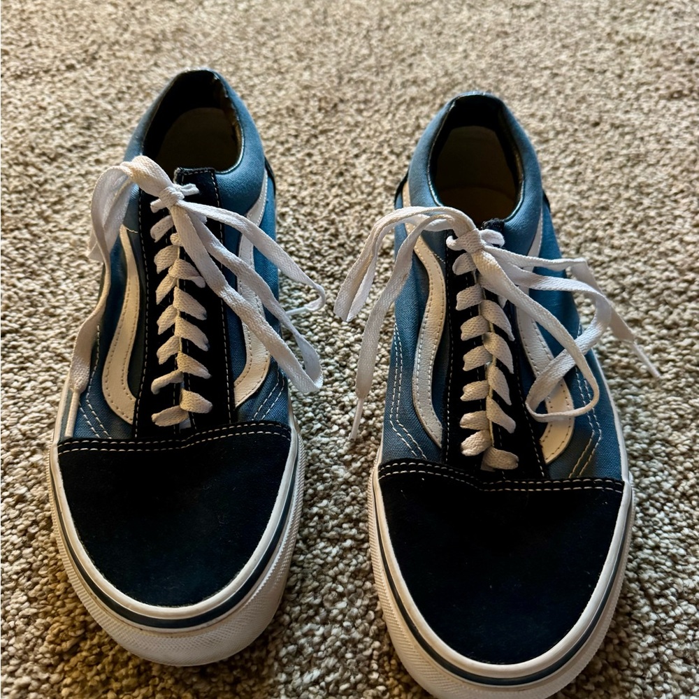 Vans Women's Navy and Light Blue Sneakers